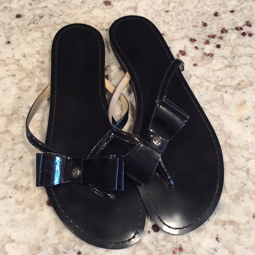 Michael Kors Black Flip Flop - Size 10